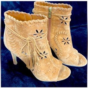 Ivanka Trump heeled boots/sandals